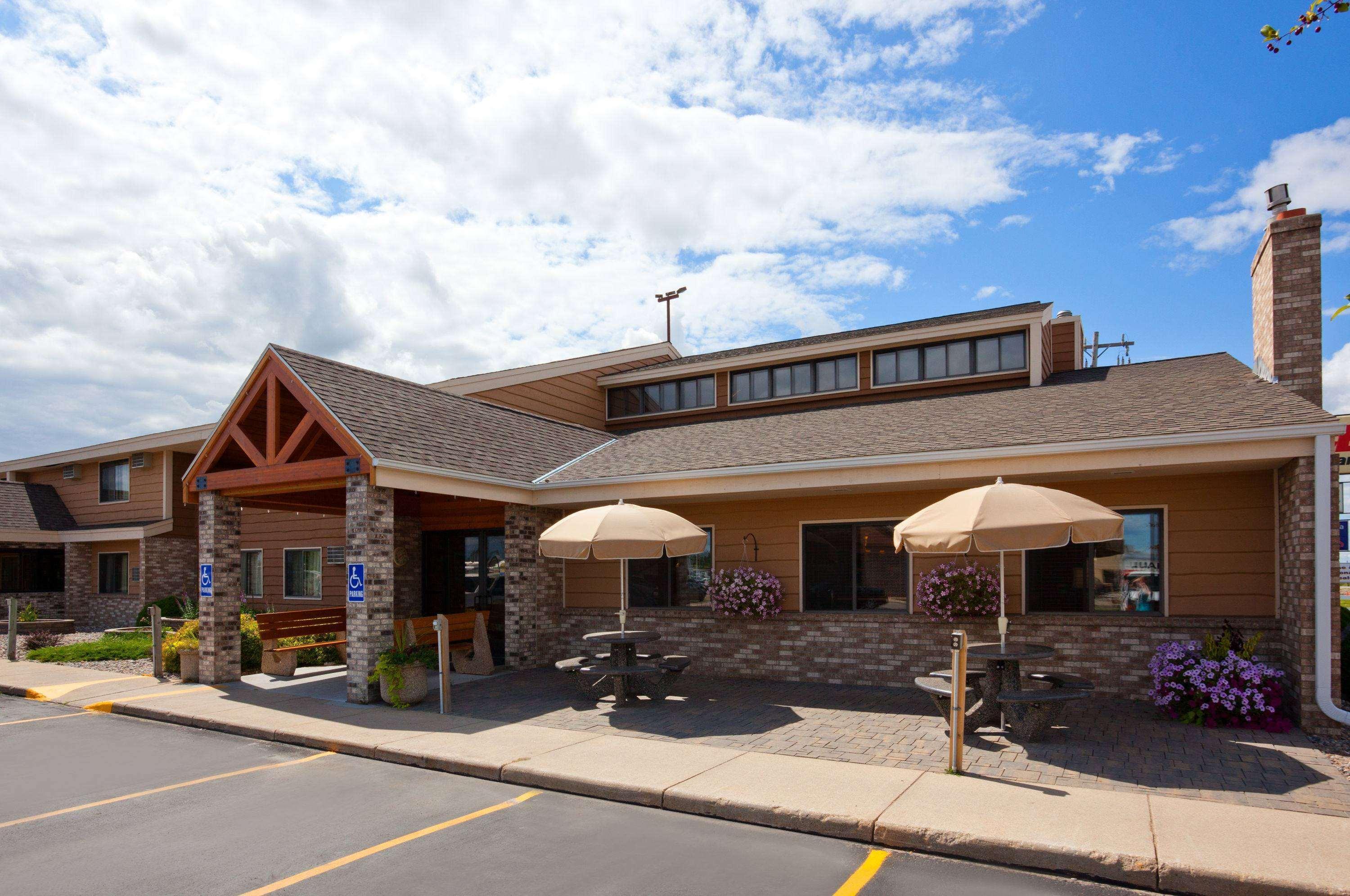 Americinn By Wyndham Roseau Ngoại thất bức ảnh