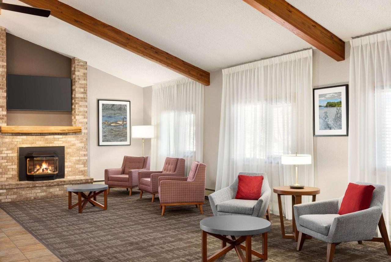 Americinn By Wyndham Roseau Ngoại thất bức ảnh