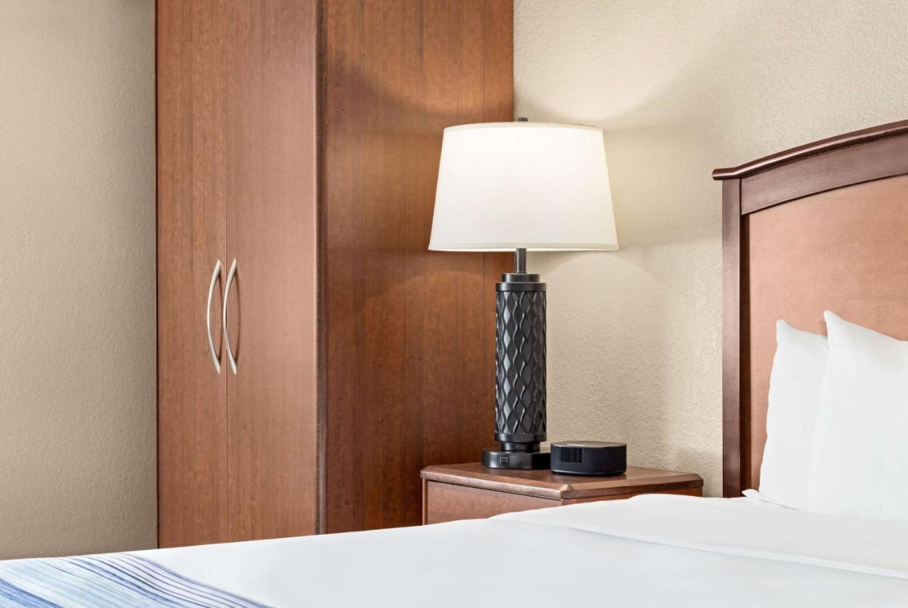 Americinn By Wyndham Roseau Ngoại thất bức ảnh
